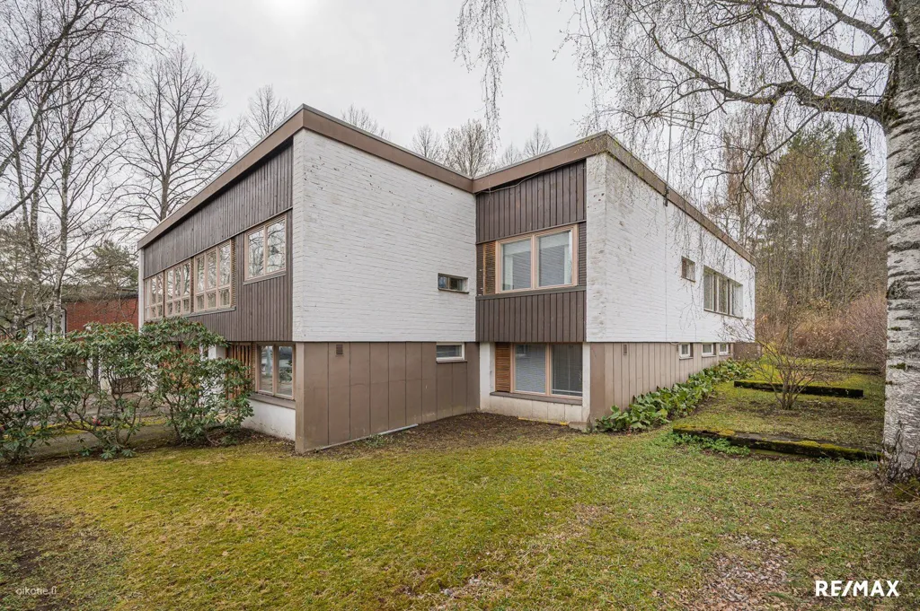 Extérieur - 60s Architectural House with Pool in Jalkaranta, Lahti