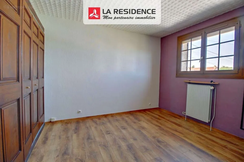 Chambres - Maison au Calme avec Terrasse à Courcelles-sur-Seine
