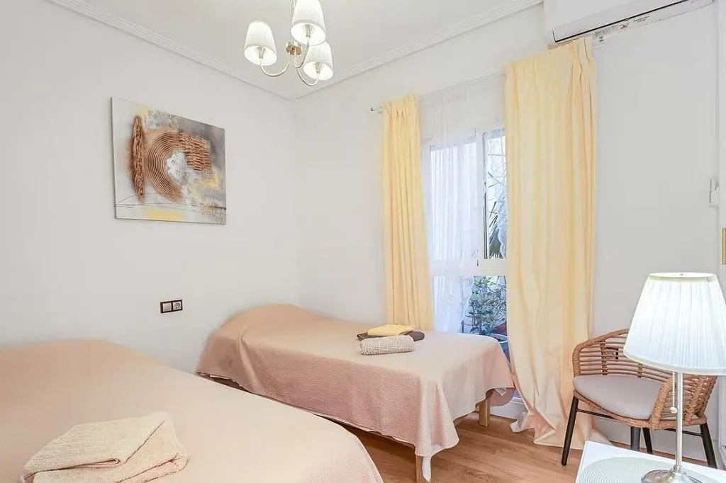 Bedrooms - Holiday Apartment with Terrace in Torrevieja
