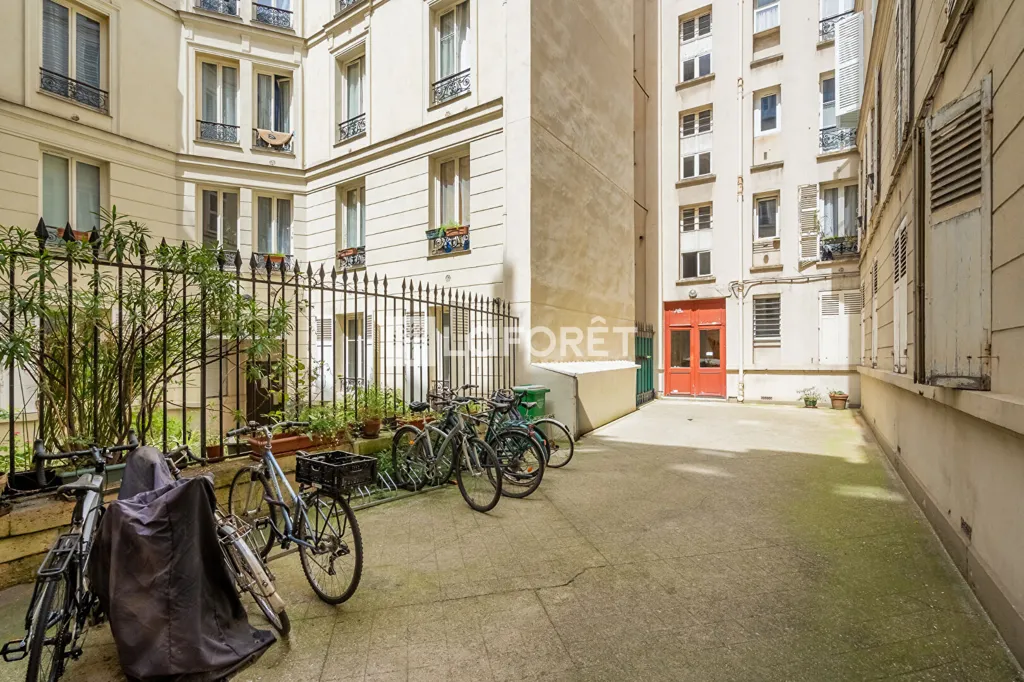 Aed - Charming Flat with Sky View in 9th Arrondissement