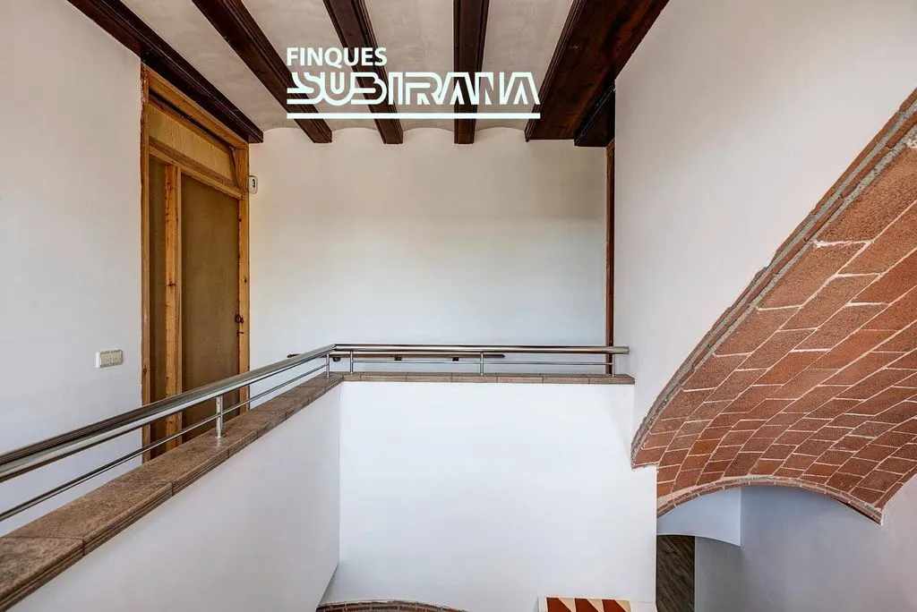 Pièces - Restored Farmhouse with Pool in Igualada