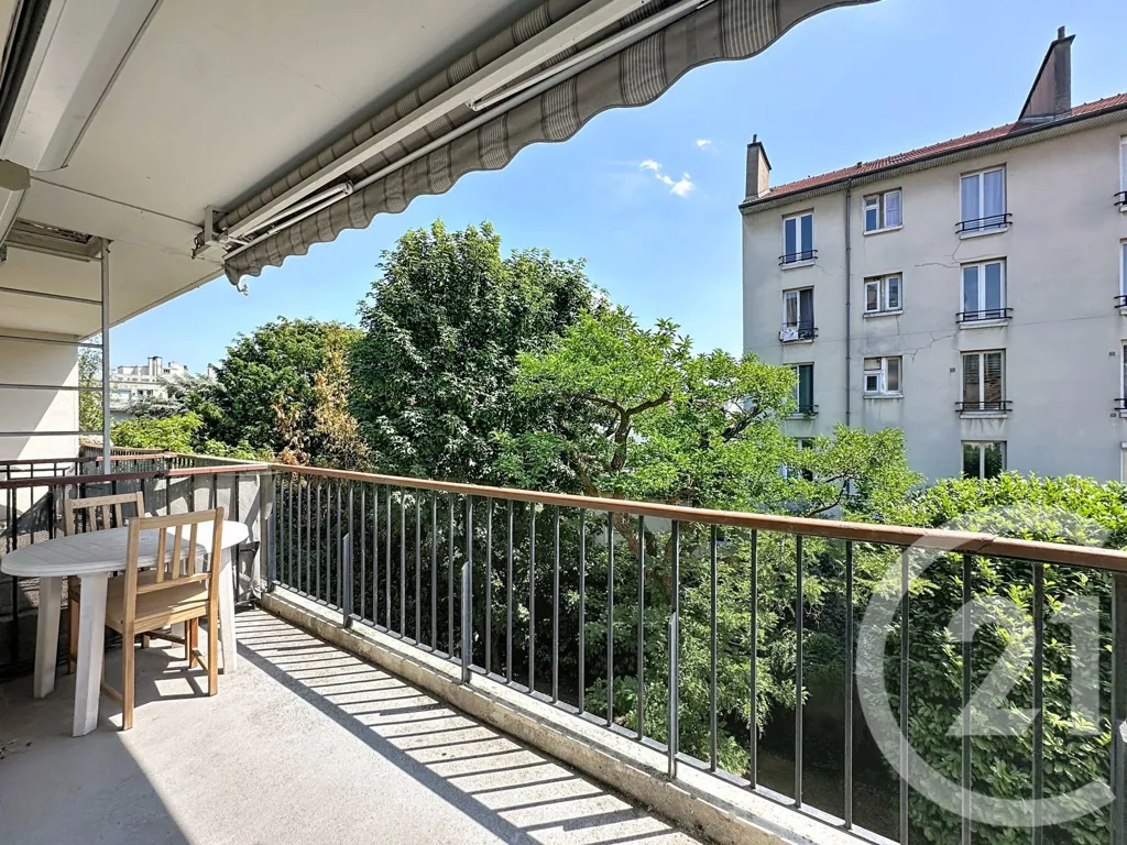 Rõdu - Studio with Balcony in Villejuif Centre