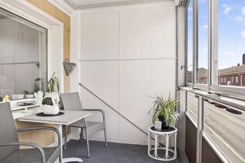 Balcony - Two-Bedroom Flat with Glazed Balcony in Oxelösund
