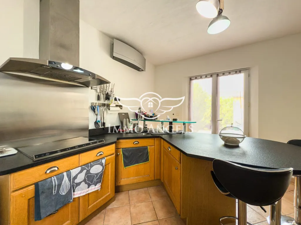Kitchen - Ground Floor House with Pool in Quiet Area