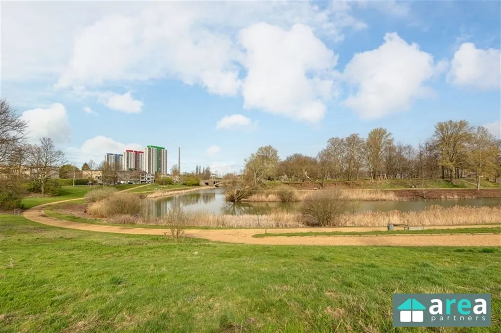 Ground Floor Apartment with Water View in Antwerp
