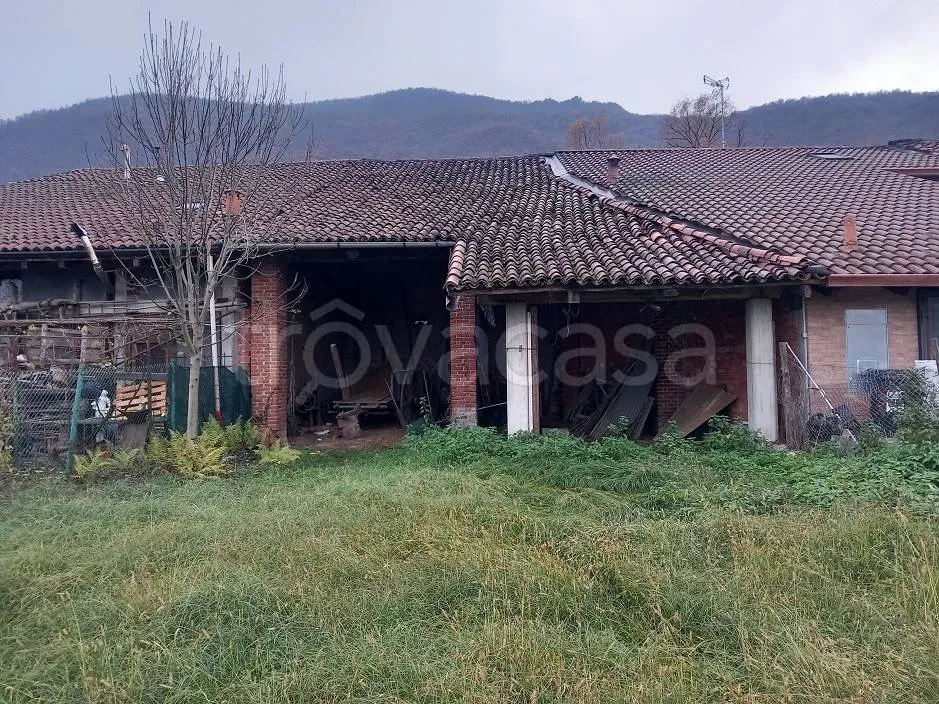 Extérieur - Rustic Property with Garden in Trana