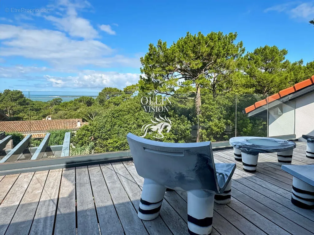 Terrass - Villa with Sea View in Le Bouscat