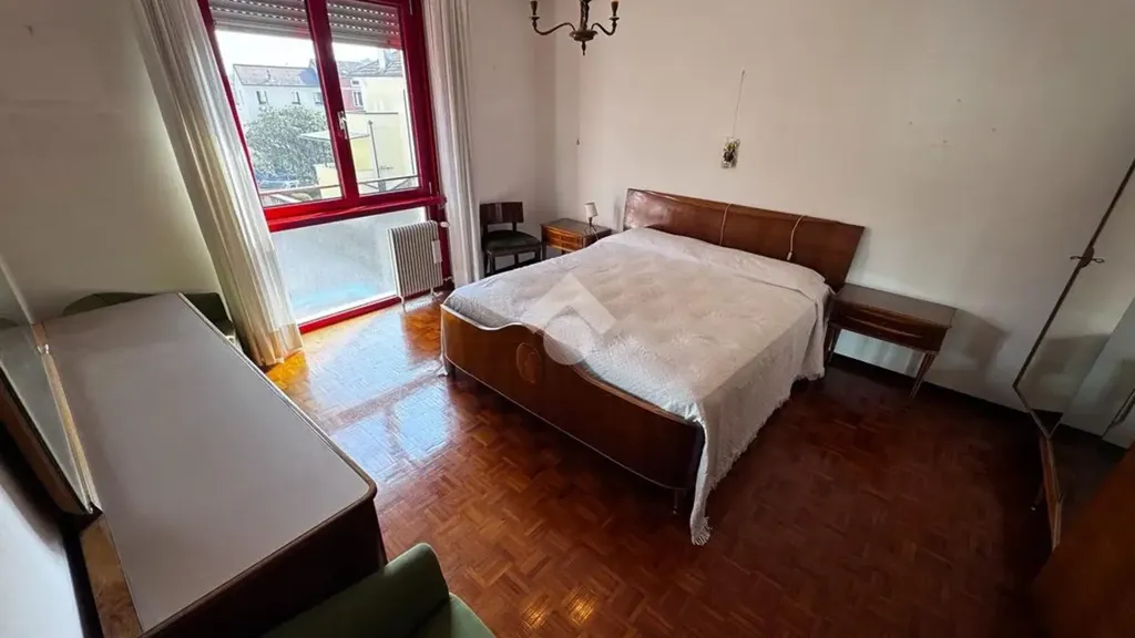 Camere da letto - 1970s Apartment with Mountain View in Schio