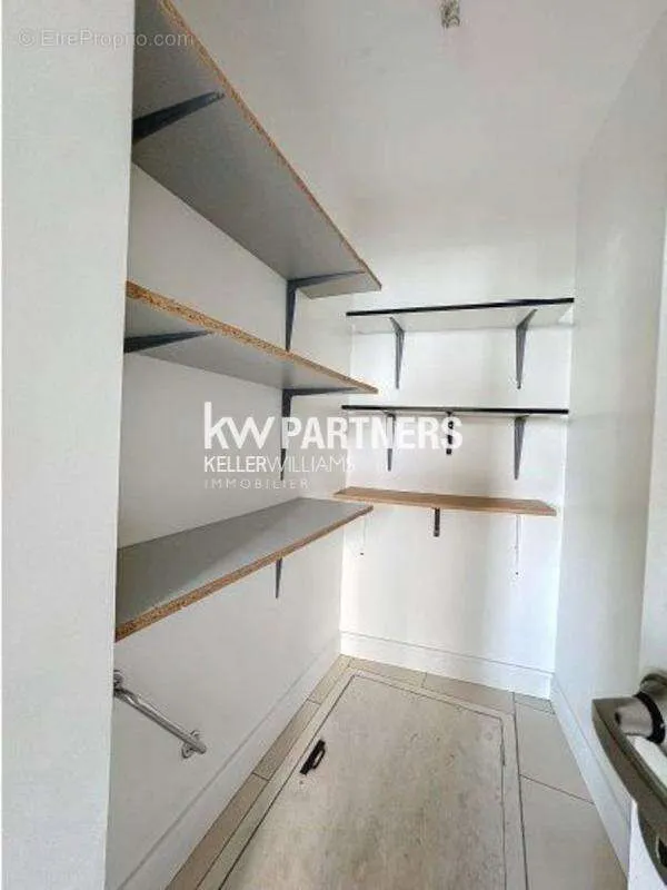 Buanderie - Appartement 3 pièces avec accès tramway à Tours