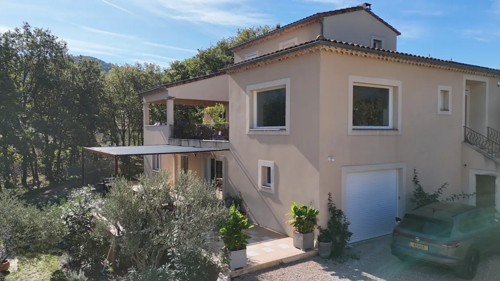 Extérieur - Villa Luxueuse avec Piscine à Malaucène