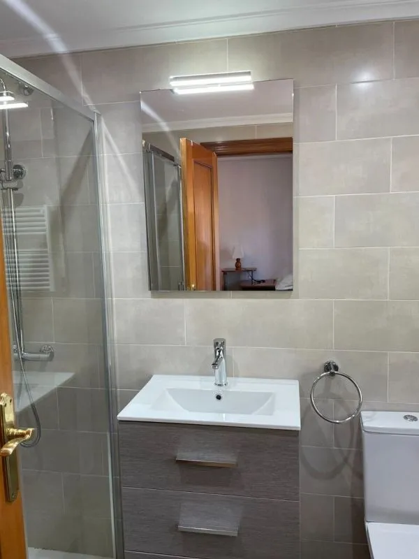 Salles de bain - Furnished Flat with Balcony in San Bernardo