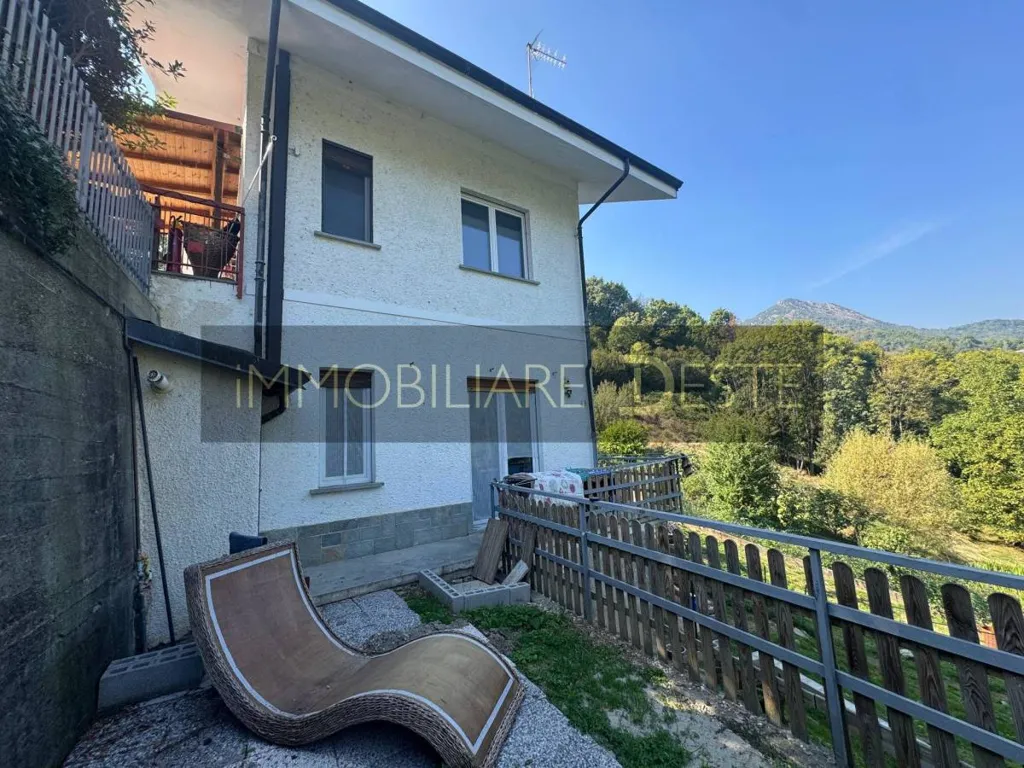 Terrass - Villa with Private Garden in Rubiana