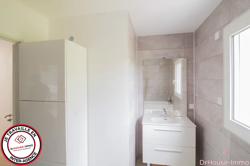 Salles de bain - Maison Contemporaine avec Vue sur les Champs à Beynes