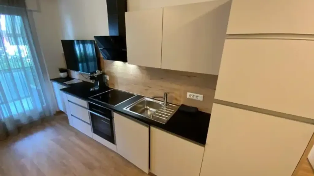 Cuisine - Restored Apartment with Balcony in Merano