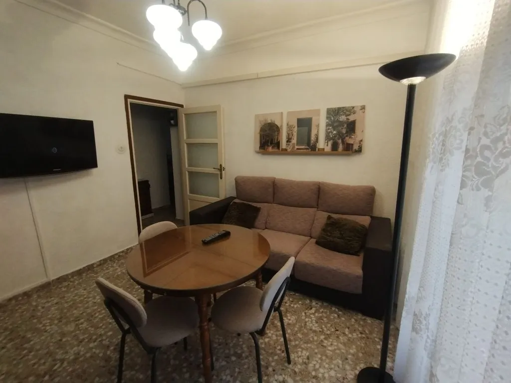 Séjour - 3-Bedroom Apartment with Balcony in City Centre