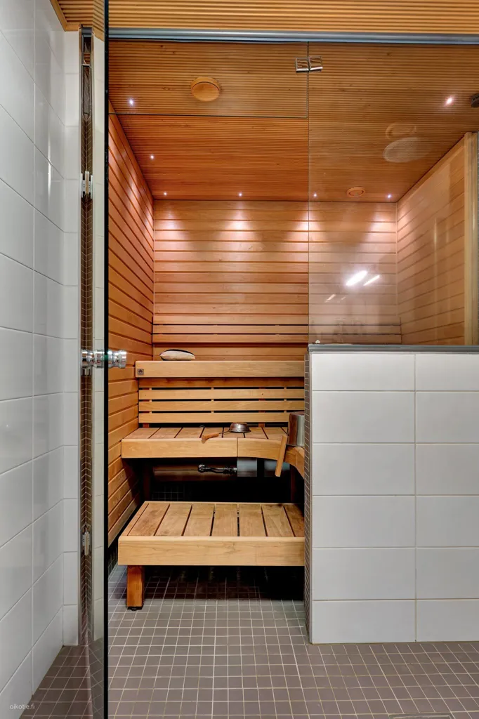 Pièces - Modern Penthouse with Balcony in Turin