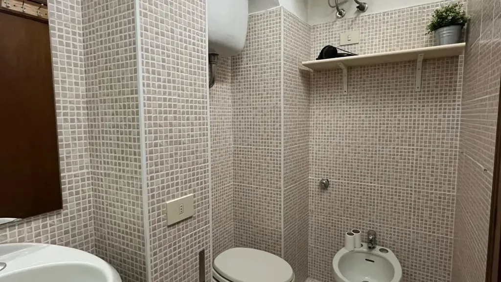 Salles de bain - Arched Loft in Historic Florence Centre
