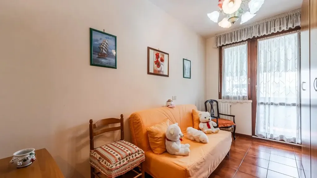 Chambres - Triplex with Balcony in Pieve Modolena