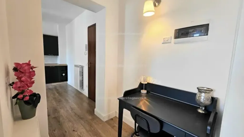 Entrée - Rustic Bilocale with Private Parking in Certaldo Centre