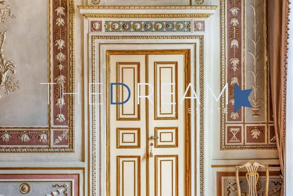 Ingresso - 5-Bedroom Flat in Historic Building, Lucca