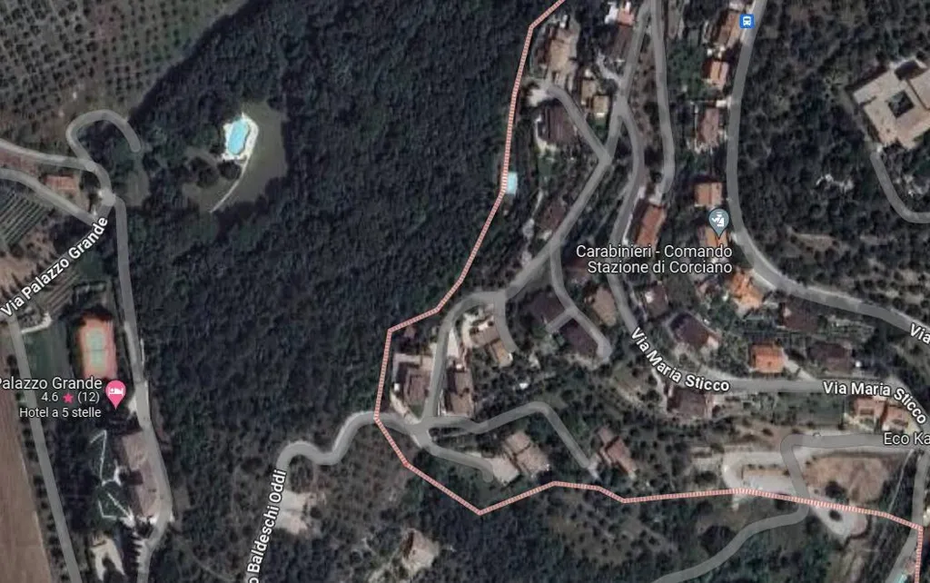 Villa with Private Garden in Corciano