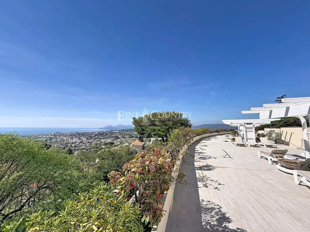 Terrass - Apartment with Sea View in Le Cannet