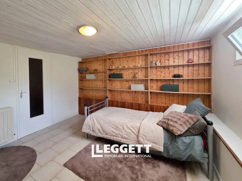 Chambres - Maison avec Jardin Clos à Roumazières-Loubert