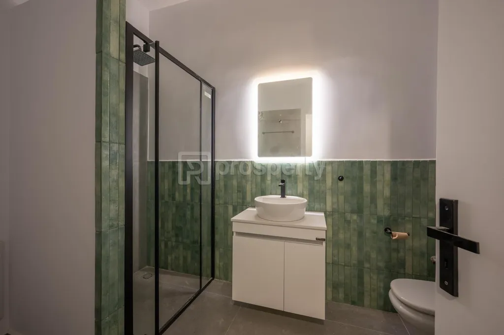 Vannitoad - Renovated Apartment with Sea View in Patras