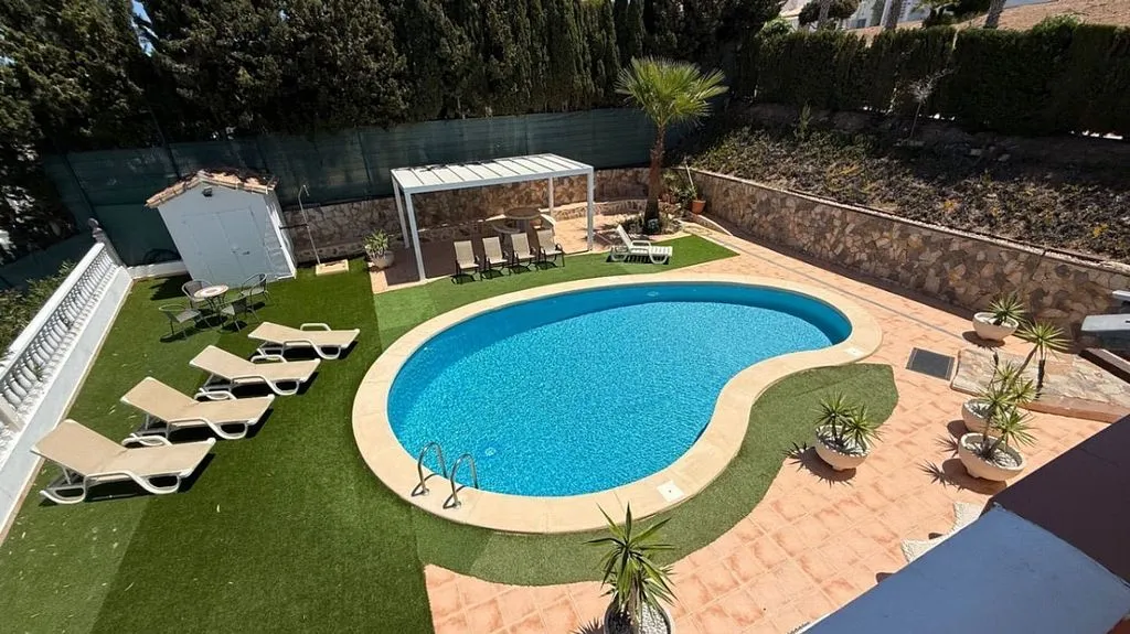Piscine - Villa with Pool in Orihuela Costa