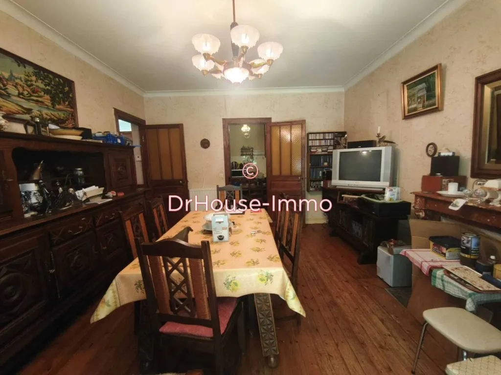 Dining Room - Spacious 5-Piece Apartment with Terrace in Eaux-Bonnes