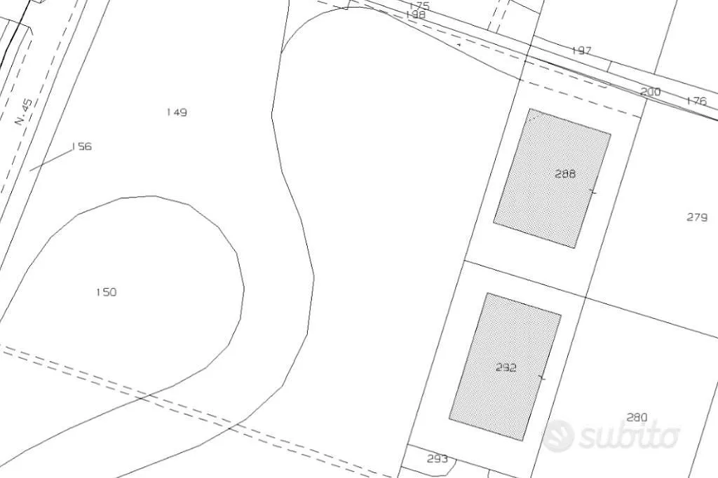 Plaan - Urbanised Land with Edificable Space in Bassano Bresciano