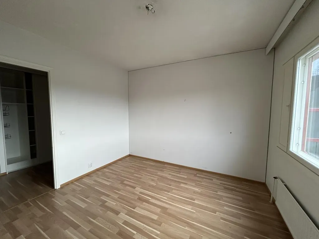 Pièces - 4-Bed Flat with Balcony in Paroalho, Rauma