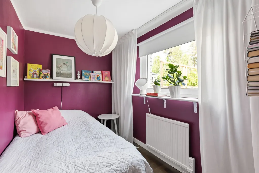 Bedrooms - Family-Friendly Semi-Detached House in Taberg