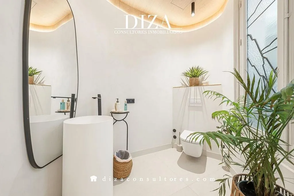 Salles de bain - Penthouse with Garden View in Salamanca