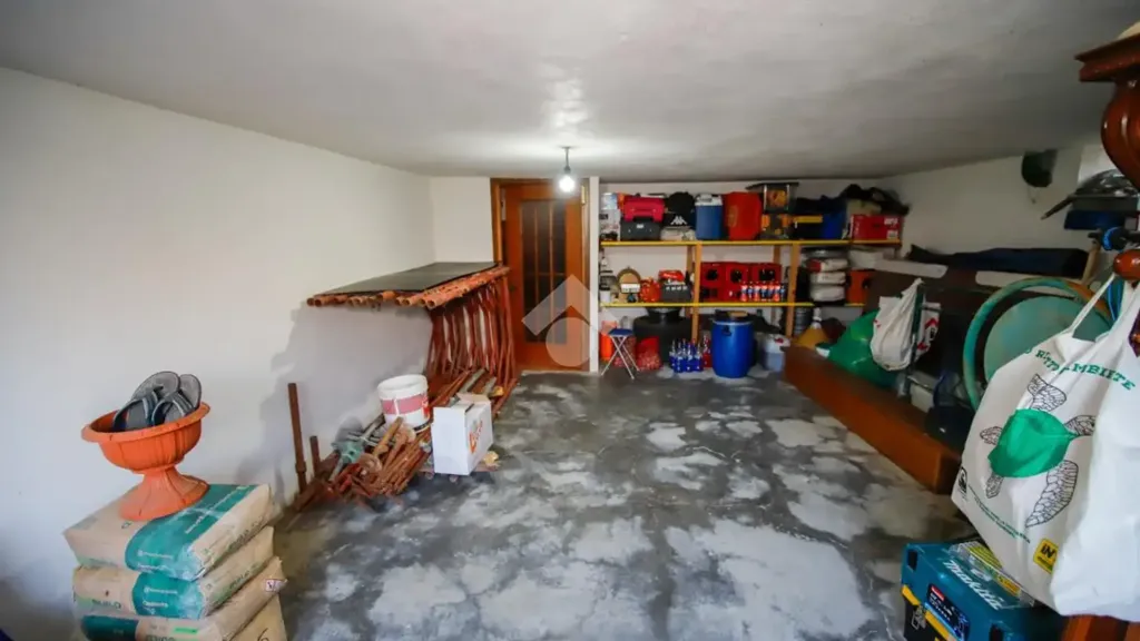 Garage - Rustic Apartment with Triple Exposure in San Benigno Canavese