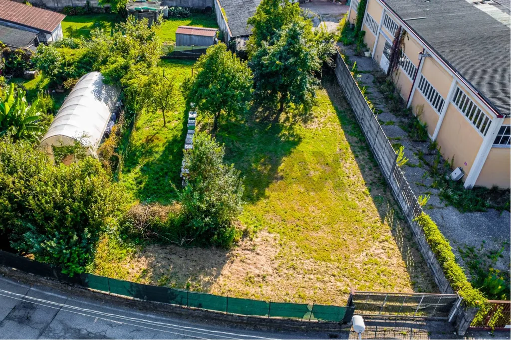 Õhuvaade - Buildable Land in Central Brebbia