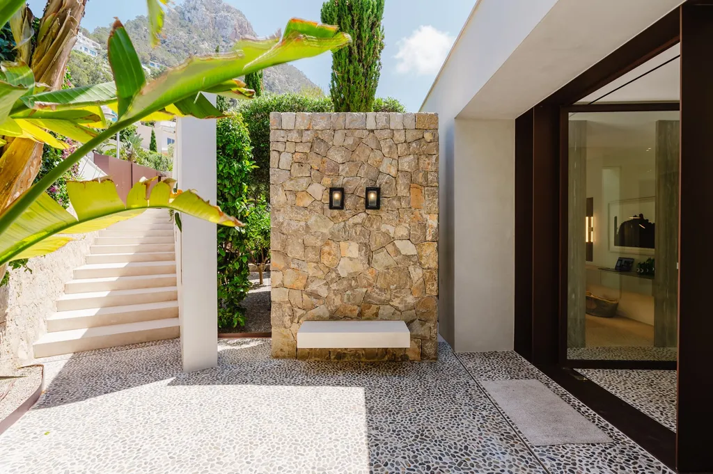 Terrass - Villa with Sea View and Infinity Pool in Cala Llamp