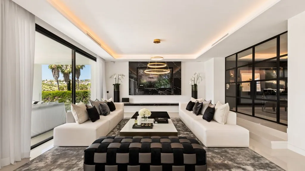 Elutuba - Luxury Villa with Golf View in Marbella