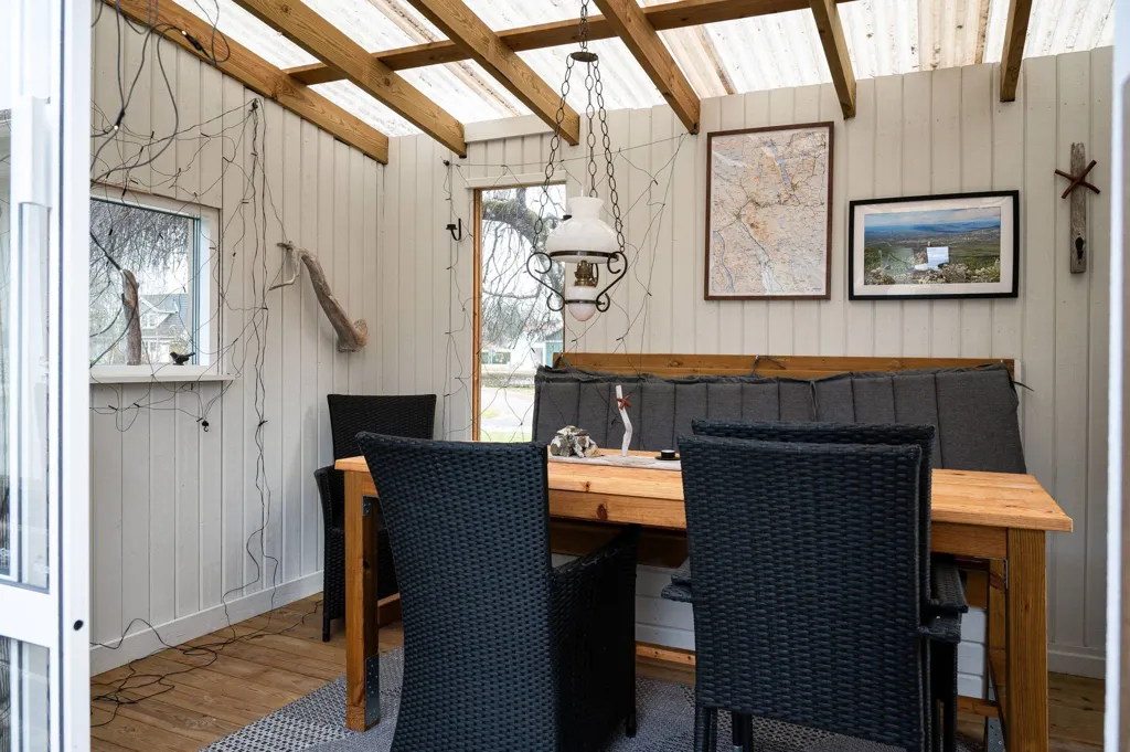 Sala da pranzo - Semi-detached Villa with Garden in Herrljunga
