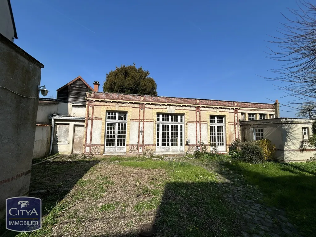 Exterior - Renovated House with Garden in Chartres Centre