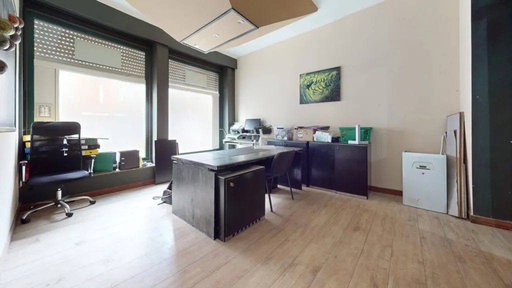 Kabinet - Mixed-Use Building with Storage in Schaerbeek