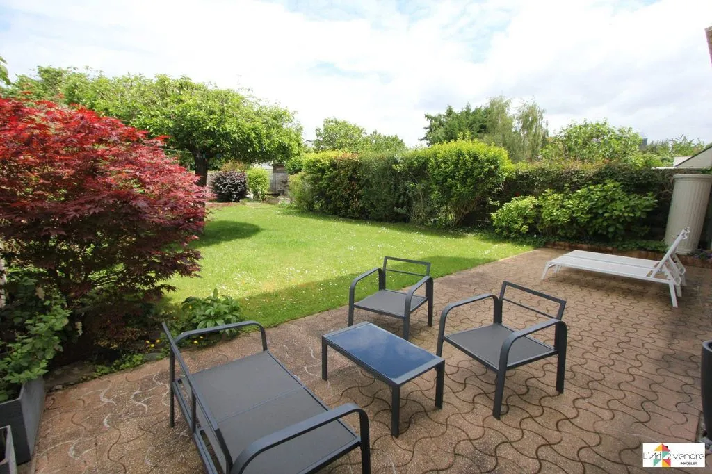 Jardin - Maison Luxueuse avec Jardin à Pontault-Combault