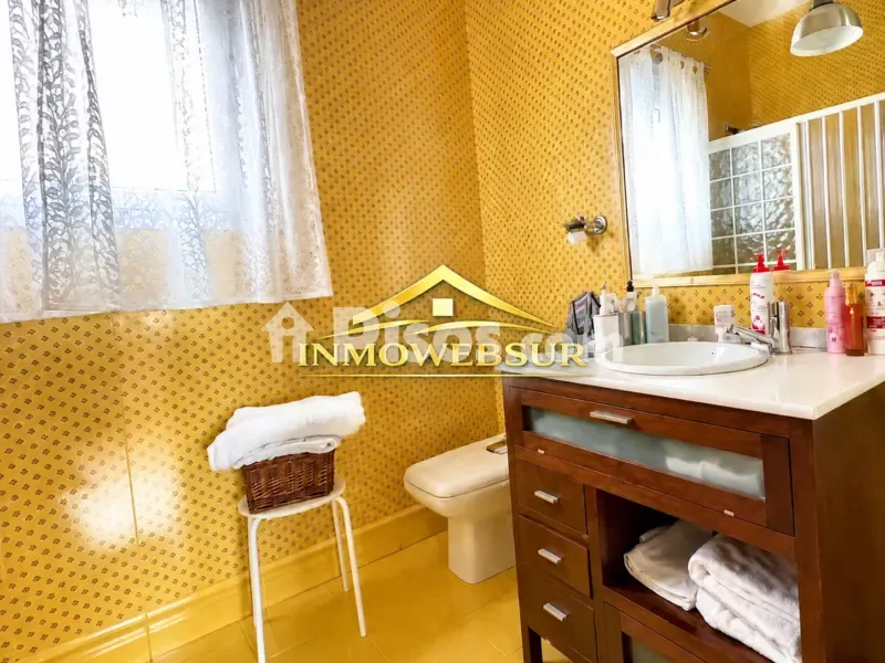 Bagni - Spacious Flat with Balcony and Terrace in Lepe