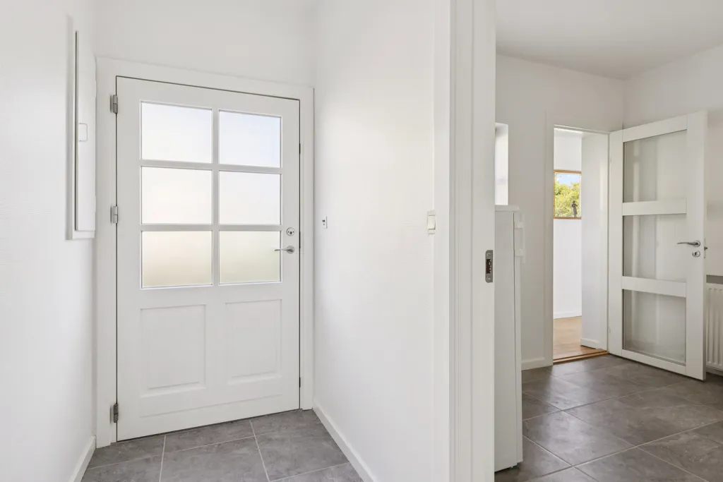 Esik - Classical Villa with Garden in Slagelse