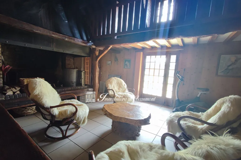 Soggiorno - Charming Cottage with Garden in Beaumont-Le-Roger