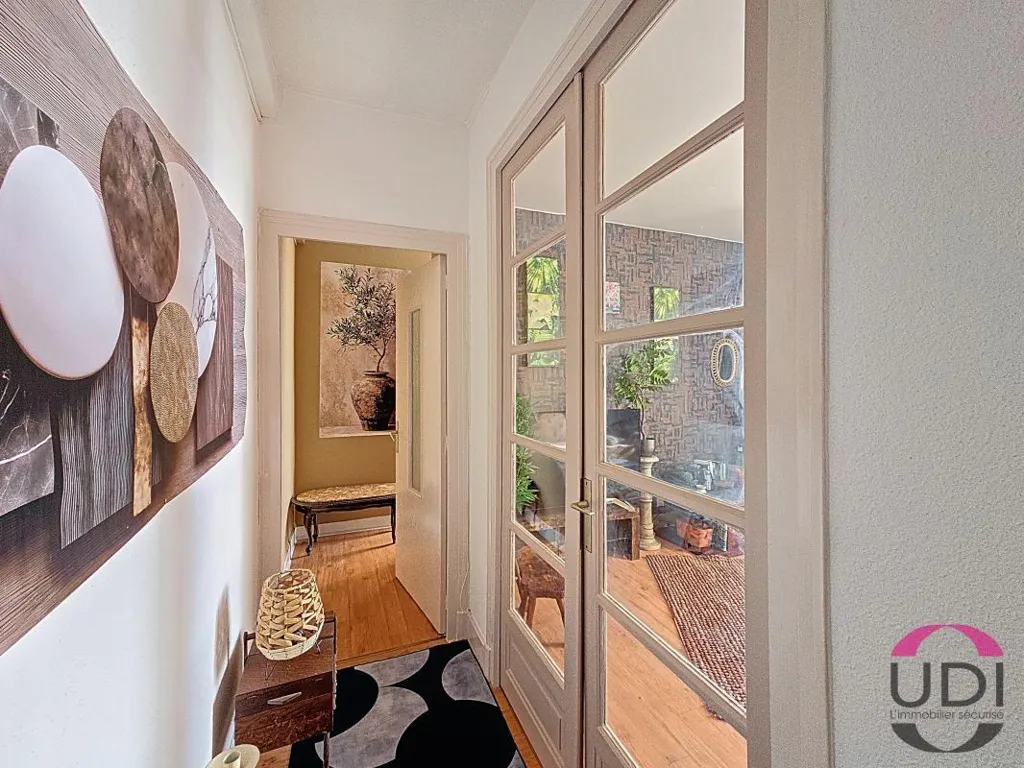 Esik - Flat with Parking in Montluçon Centre