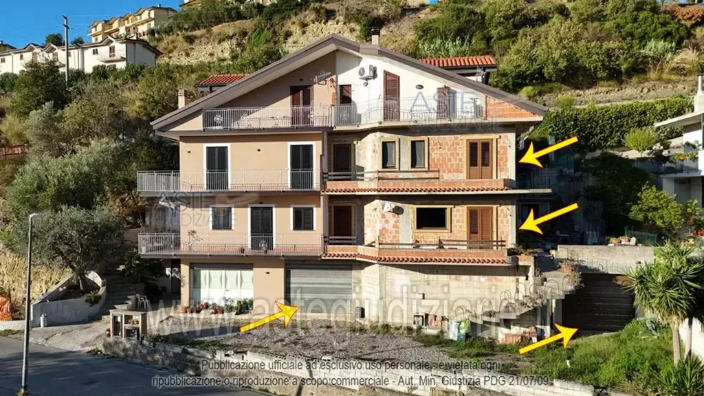 Esterno - Two-Level Apartment with Cellar in Prignano Cilento
