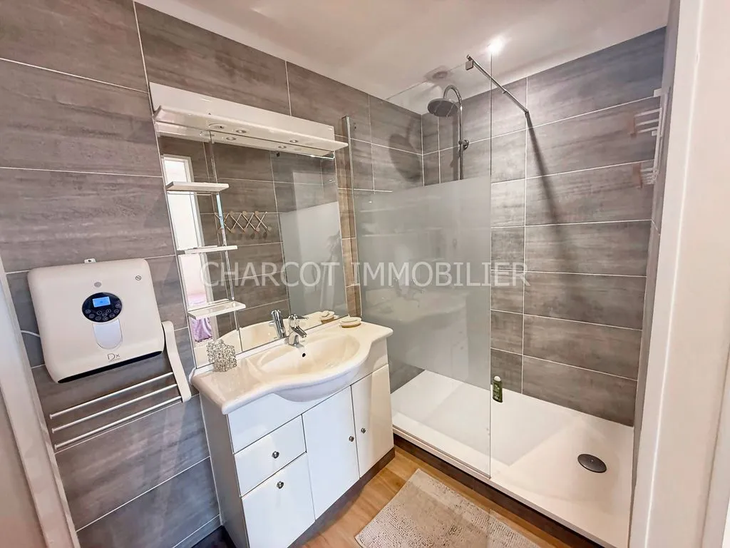 Bagni - Luxury House with Pool in Lyon