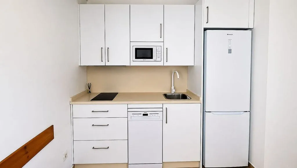 Cucina - 1-Bed Apartment with Pool on Avenida Del Decano