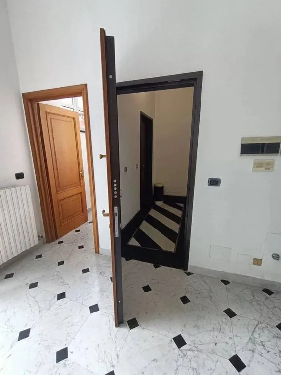 Esik - Luxury Apartment with Historic View in Chiavari